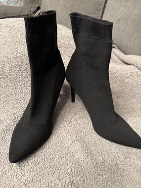 Steve Madden Black Stretch Knit Pointed-Toe Stiletto Ankle Boots